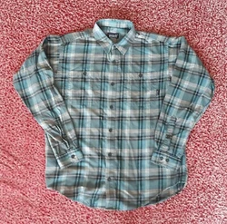 Its a great Turquoise-ish blue and gray color combo. Great condition. Otherwise it is in overall good condition.