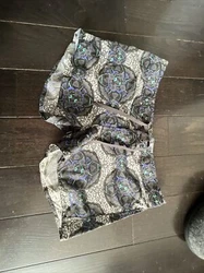 Patagonia Womens Wavefarer Board Shorts 8 Gray Floral Geometric Swim.