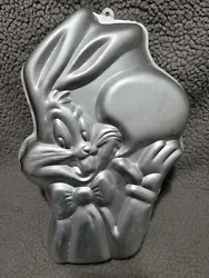 Vintage 1989 Bugs Bunny Looney Tunes Wilton Cake Pan.