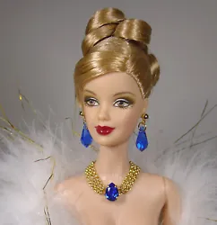 Fashion Royalty, Barbie, Silkstone. 100% SWAROVSKI. Made in France. Collier + Boucles doreilles.