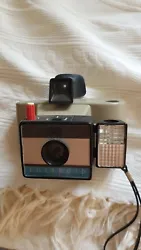 Appareil polaroid vintage swinger II land camera.