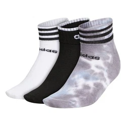 Sporty style with comfort in mind. the everyday sock to rock the brand with the 3-stripes. with a new take on a low cut...
