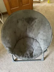 Gray Saucer Chair.