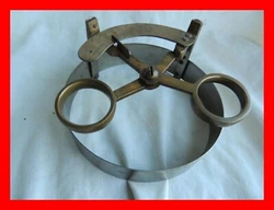 Ancien compas de chapelier ciseau en bronze la fonction ressort nest pas parfaite mais revient facilement à la...