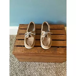 Like new condition Sperry topsider leather boat shoes size 6.5 Style 9774829KC