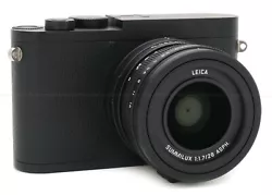 Leica Display Box. Leica Lens Hood. Leica Lens/Lens Hood Cap. Leica Thread Protection Ring. Leica Hot Shoe Cover. (4)...