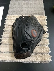 Nokona Baseball/Softball glove. Model AMG750B 13.5