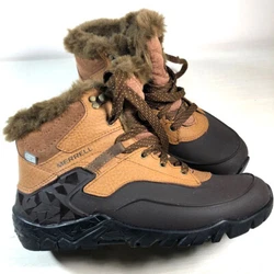 Minimal-to-no sole wear, no scuffs, tears, or smudging.