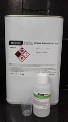 Résine polyester Orthophtalique pré-accélérée, thixotropée. Très bonne mouillabilité avec les mats et tissus de...