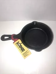 Lodge Mini Cast Iron Skillet / Toy Skillet  3 1/2 inch Frying  Pan - New w/ Tag 
