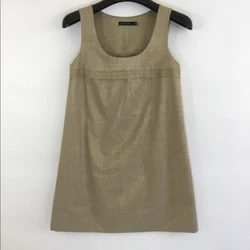 This dress from THE LIMITED in is great condition! It’s a beautiful gold color and would be great for the office!...