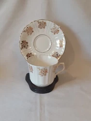 Add a touch of elegance to your tea time with this stunning two-piece tea cup and saucer set by Old Royal. Made of...