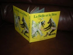 TRES BON ETAT, COMPLET SOLIDAIRE ET PROPRE, ANIMATIONS FONCTIONNELLES.