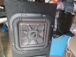 KICKER 46L7T82 8 inch 350W Car Subwoofer. Only the subwoofer for sale for parts not working