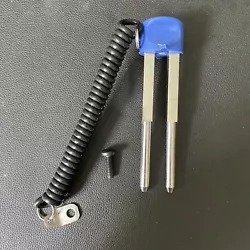 WEIGHT STACK SELECTOR PIN WITH CORD