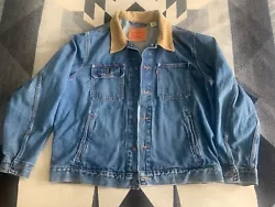 levis sunset trucker jacket large. Worn once and in excellent condition 