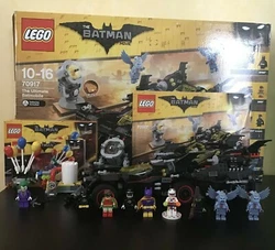 THE LEGO BATMAN MOVIE 70900 LEvasion du Joker en Ballon (Complet). Notices et Boîtes dorigines présentes.