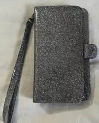 cell phone case samsung galaxy s10 plus wallet With 12 Credit Card Pockets. Barely used like new.