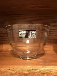 Beehive Glass Lock In Mixing Bowl For Kitchen Aid Mixer. In very good condition with beater adjustment sticker still in...