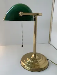 Excellent Condition Vintage Banker’s / Lawyer’s Lamp. Mid-60’s brass with exquisite emerald green glass shade....