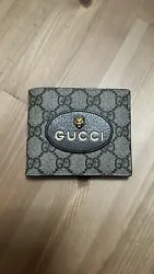 Like new Gucci Mens Leather Trimmed Neo Vintage GG Supreme Bifold Wallet. Comes with dust bag, no box. Bought at Saks.