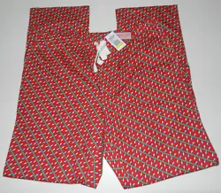 FESTIVE COLOR AND PATTERN. THERE ARE TWO ON-SEAM POCKETS.
