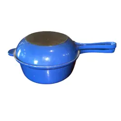 Le Creuset Cast Iron 2 in 1 Multifunction Pan Set #18 Blue Vintage 2.5 qt. They have some wear to the wedding interior,...