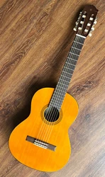 New Yamaha CGS102A 1/2 Size Classical Acoustic Guitar Natural. Yamaha is famous for producing great-sounding, budget...