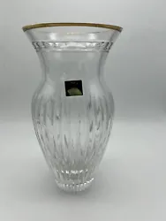 Marquis Waterford Crystal Handcut Vase Slovenia Gold Trim 8”. There is a chip on lip of vase see photo’s.