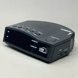 CONAIR ALARM CLOCK RADIO w/USB Charging Port Black (New) Presents…CONAIR Alarm Clock Radio w/USB Charging Port...