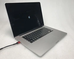 This is a MacBook Pro 15” A1398 Late 2013. This device includes a 512GB SSD. A1398 (EMC 2745). A battery IS included;...