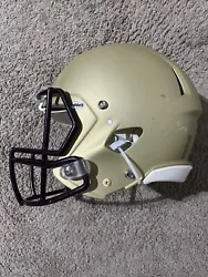 Riddell Speed Adult medium Football Helmet - Vegas goldPlease see pictures for condition questions