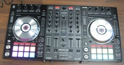 PIONEER DDJ-SX3. YOU WILL RECEIVE PIONEER DDJ-SX3 AND ORIGINAL POWER CABLE. What is the history of the item?. We test...