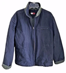 Very nice quality coat in very good condition.