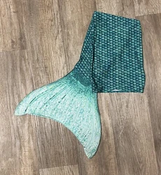 Pleased to offer this Fin Fun Mermaidens Mermaid Tail W/ Swimmable Monofin Youth Sz 10. Gently used with no signs of...