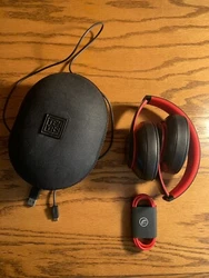 Very lightly used. Great condition. Basically new. Comes with everything original from the box except the sticker