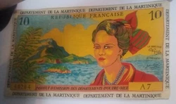 Tissu ancien en billet de banque de 10 francs. Numéro radar Rare et en bel état. Envoi rapide et soigné, en...