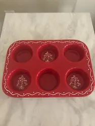 THIS CERAMIC MUFFIN HOLDER IS IN VERY GOOD CONDITION. COLOR: RED.