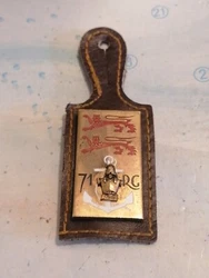 Insigne militaire Vendu comme sur les photos de lannonce en ligne sur notre boutique eBay retroandco Hesiter pas à...
