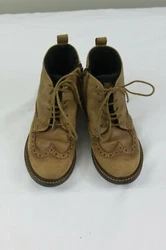 Love these dress shoes. gorgeous soft leather. In great condition. Leather is soft and broken in. I am more than happy...