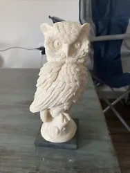 Owl statue for book shelf