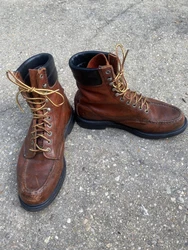 Red Wing Brown Leather Work Boots 20547 in a decent condition. The leather is scuffed and the toes are worn in.