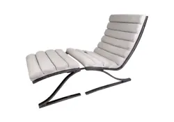 This contemporary modern lounge chair by DIA has a sleek modern design and still has the manufacturers labels intact....