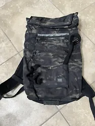 Mission Workshop Waterproof Backpack Black Camo Preowned Good Condition. Very cool backpack no shipping to Puerto Rico...