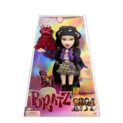 Collectors and new Bratz® fans can celebrate the Girls with a Passion for Fashion with these iconic looks. #TBT Kumis...