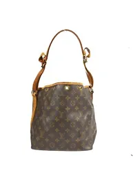 Louis Vuitton petite noe bag. Overall good condition, a few stains on the bottom and no drawstring but can be purchased...