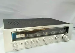 Kenwood KR-2090 L. Selector switch for AM - FM auto muting, FM mono, phono, aux. Tuning range: FM, MW. connectique : 2...