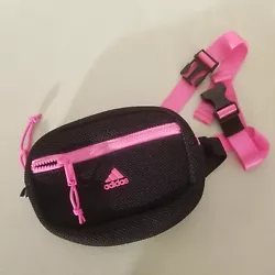 Adidas Fanny Pack Air Mesh Cross Body Waist Pack/Bag Neon Pink/Black Sports Buckle Strap Zip Up New Without Tags!...