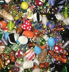 200 beads of multiple colors, sizes, finishes and styles will be in your bead mix. Because I too have found tiny beads...