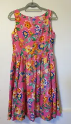 Kate spade new york dress. Pink floral size 10. Top is sleeveless, V neck in the back, zipper closure.